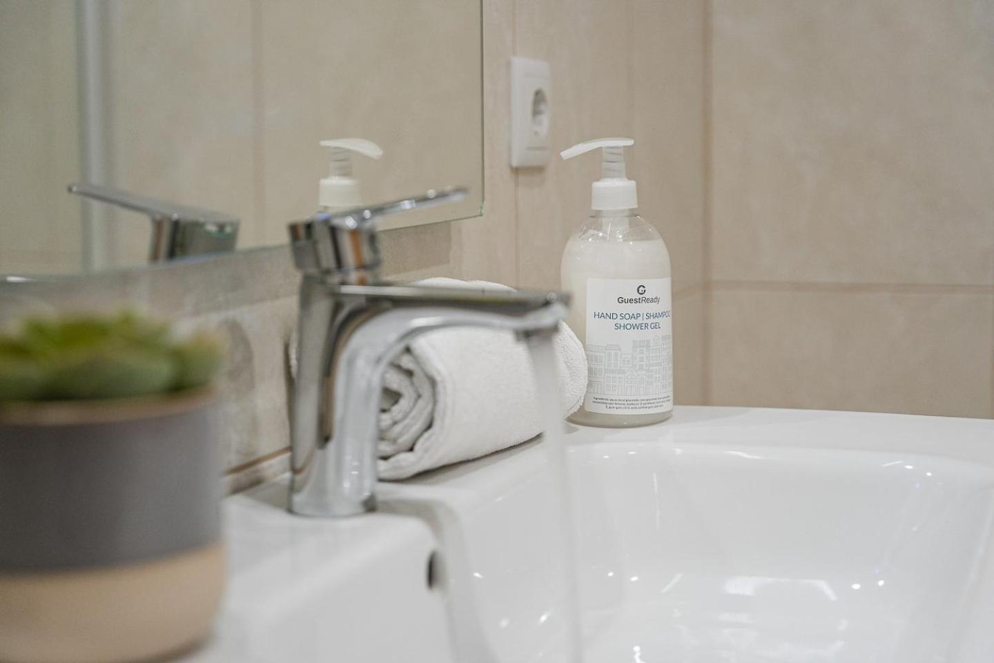 Guestready - Miragaia Stone Studios & Apartments OOporto Exteriör bild