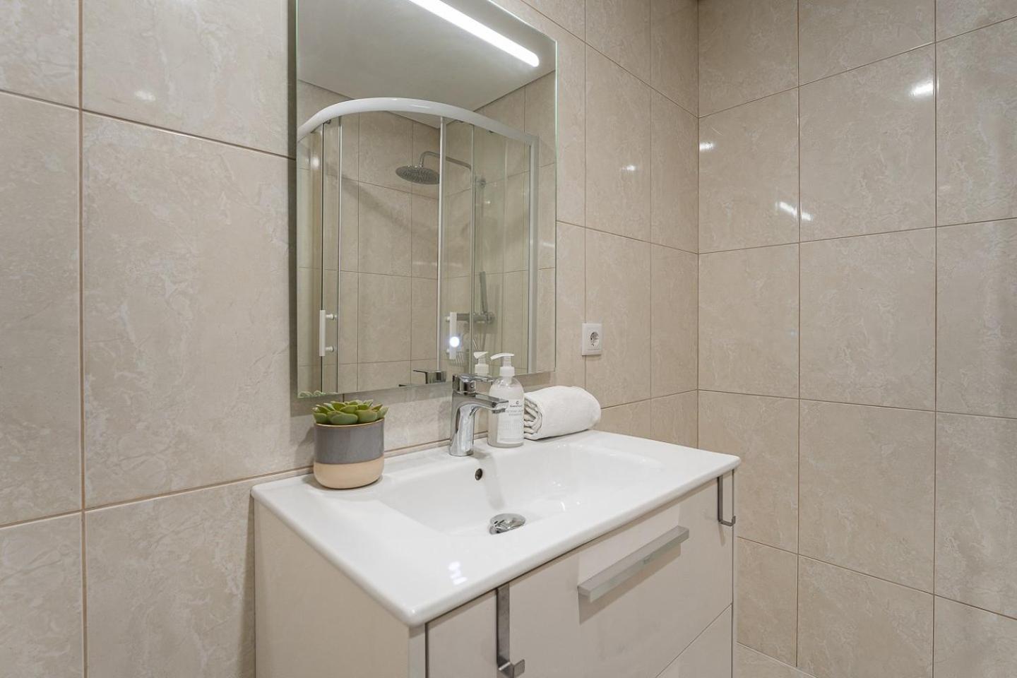Guestready - Miragaia Stone Studios & Apartments OOporto Exteriör bild